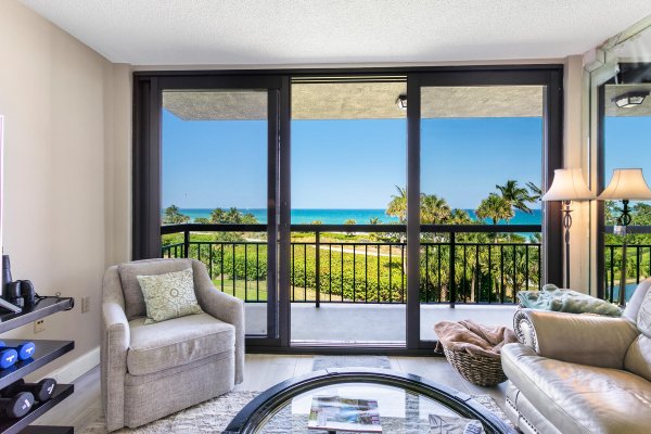 701 S Seas #405 Jupiter, FL 33477